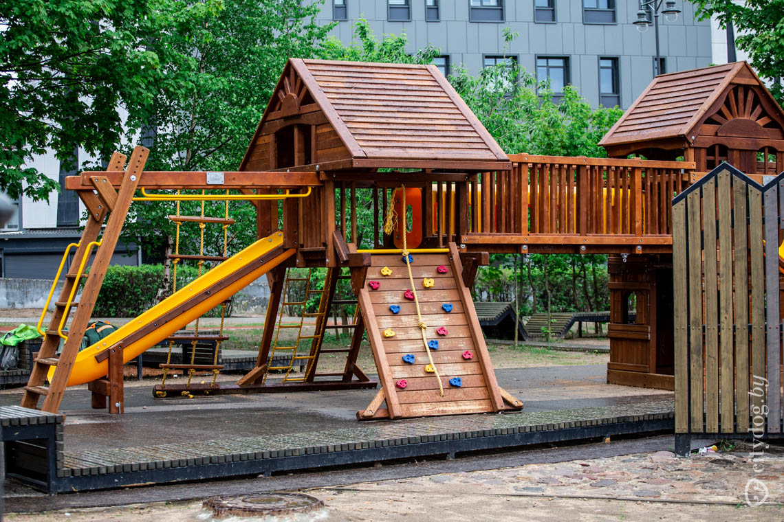 Детская площадка дорогая. Детская площадка. Красивые детские площадки. Крутые детские площадки. Необычная детская площадка.